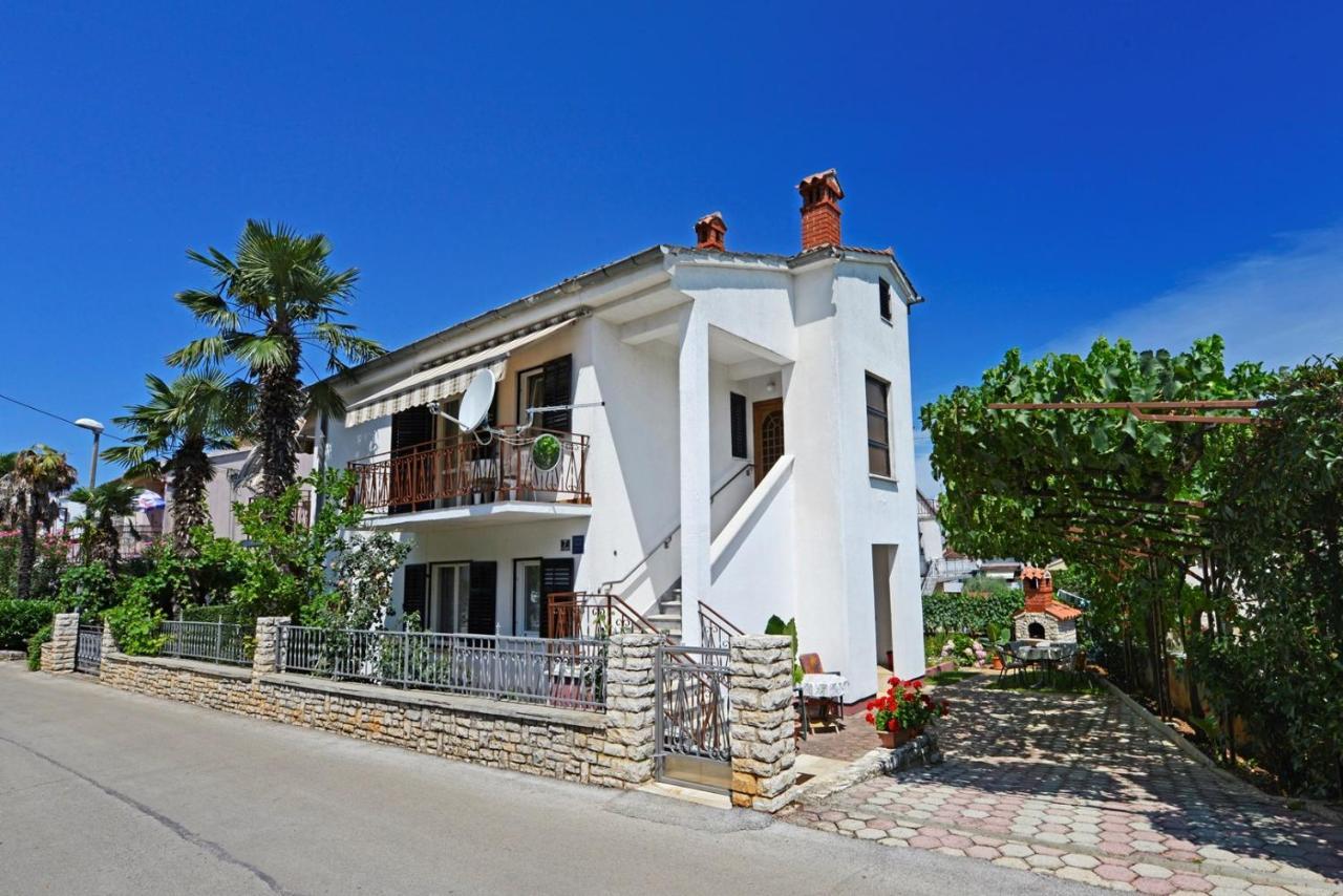 Apartment Complex Nevia Poreč Exteriör bild