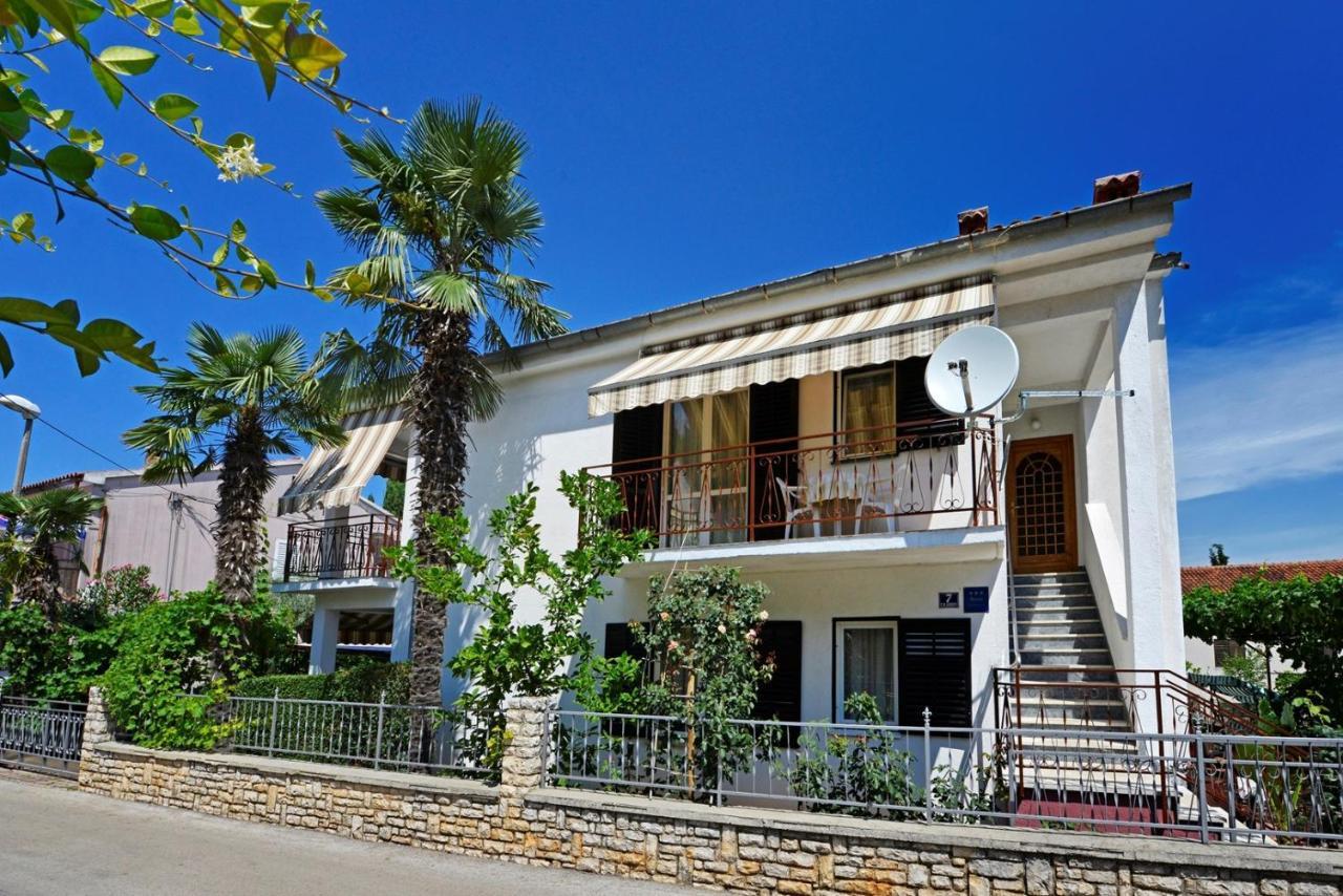 Apartment Complex Nevia Poreč Exteriör bild